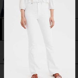 NWT White High Rose Flare Jean American Eagle 14